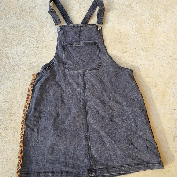 Tinseltown Denim - NWT Women's Tinsel Town overall skirt